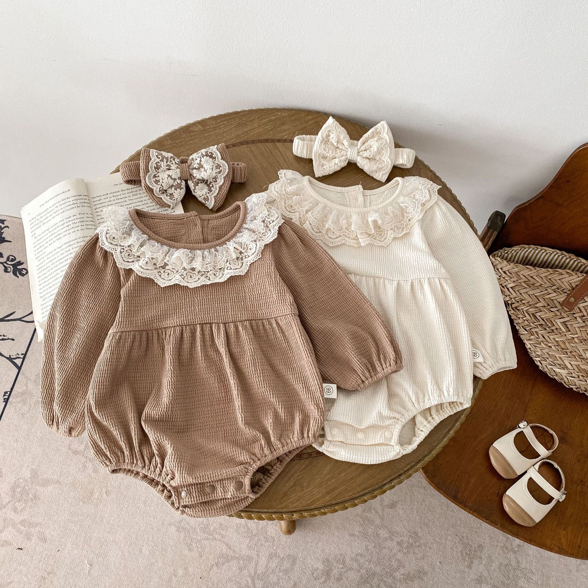 Baby autumn clothing baby girl long sleeve bottom-covering rompers Ins Style newborn waffle lace collar jumpsuit